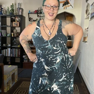 Barefootwitch420