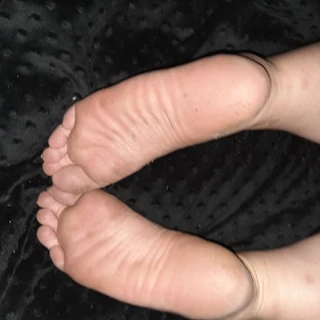 Lola feet🦶🏻