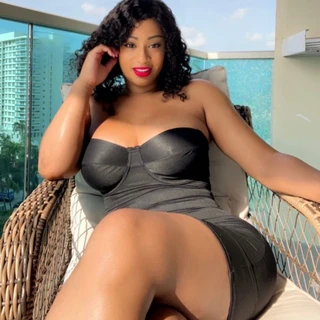Dayna Dior