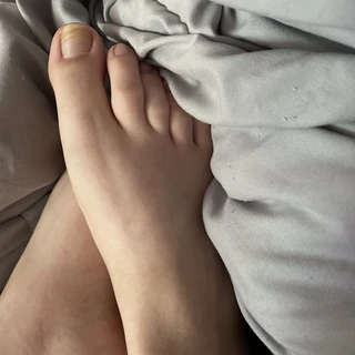 Destiny’s toes