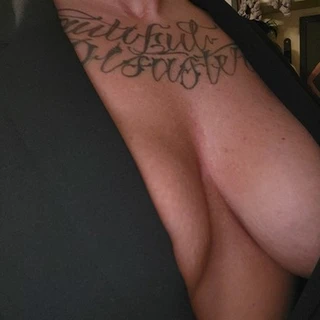 Tee Rose