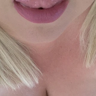 BuxomBeauty