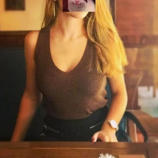Blondehotbarbie