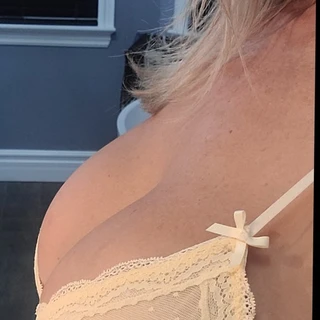 Busty B
