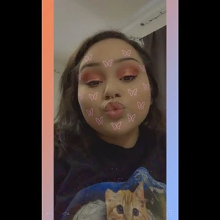 AGirlWithkaleidoscopeEyez🍄🍃