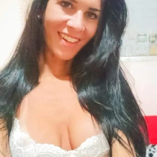 Renata Araújo