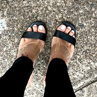 Tootsie Toes 🦶🏼