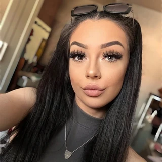 Hollie B🤍