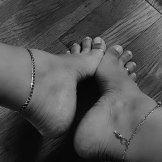 Kissable Feet 💋