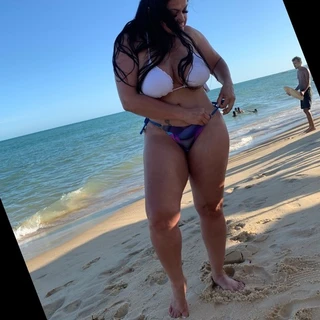 Alessandra Leles Oficial