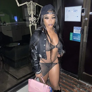 Miss🧚🏽Fun💰ize 🅿️layHou💰e