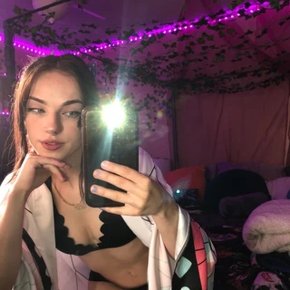 Elena🥀