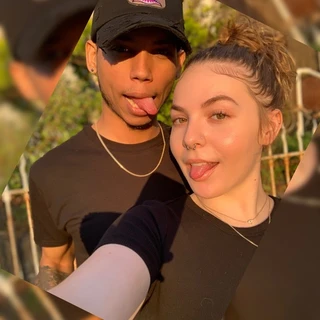 Uncensored_Couple