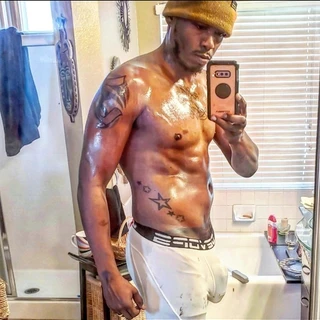 Unclehotmess