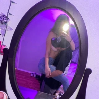 Essie ☯️