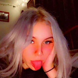 🍑🔪✨🖤✨👉👈