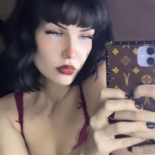 Lorraine<3
