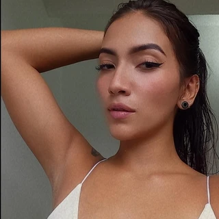 Valentina Flores