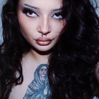 Valentina Deville