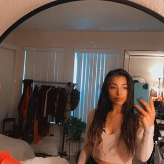 Kiki 🌺