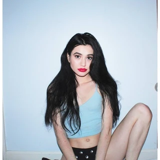 👼💸✨