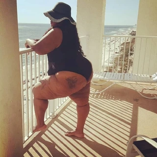 VIVALAJUICYJUICE💦🍑