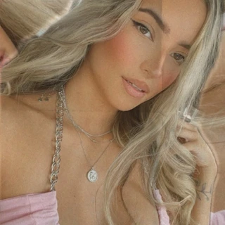 Valeria 🔥
