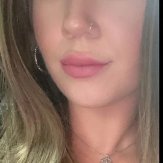 M 👸🏻
