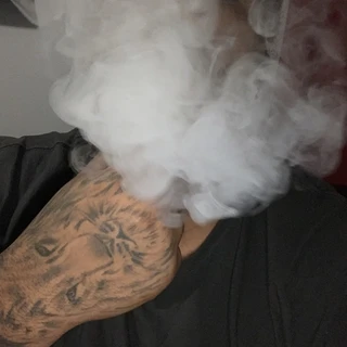 DJ