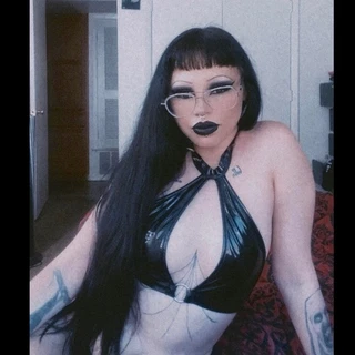 𝐖𝐈𝐂𝐊𝐄𝐃