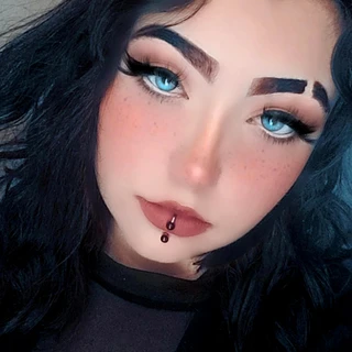 Witchy Goth GF