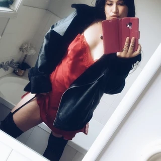 Nadia 🍒 Walker