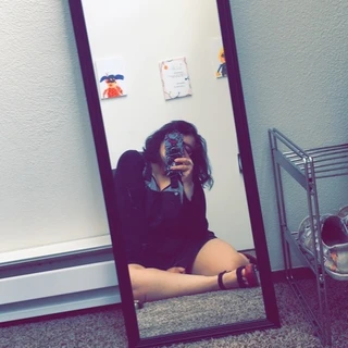 🥀☠️𝕴𝖓𝖉𝖎𝖊 𝕸𝖆𝖈𝖆𝖇𝖗𝖊☠️🥀