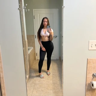 Honey 🐻🍯