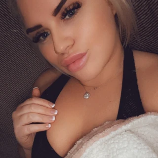 Kristen🖤