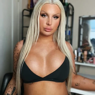 Nikki lynn