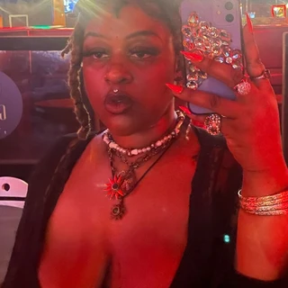 Yᴏᴜʀ Fᴀᴠᴏʀɪᴛᴇ ɪɴᴠᴇsᴛᴍᴇɴᴛ🤑