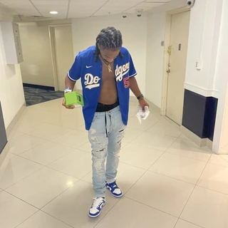 Mr.Him😈