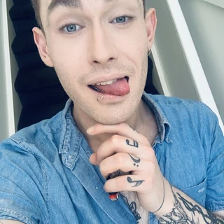 AussieVersBoy✌️