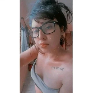 Loly-😈🔥