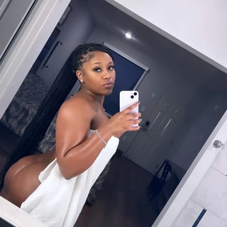 big glo 🫦