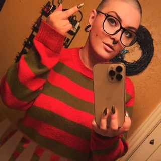 🦇мσтнєя ✦ мє∂υѕα🦇 Findomme✨