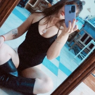 HoneyGirl