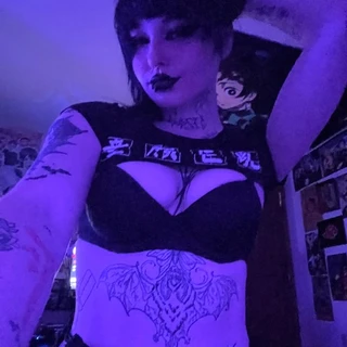 HotGothM!lf