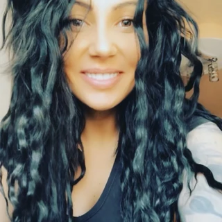 Vanessa FREE