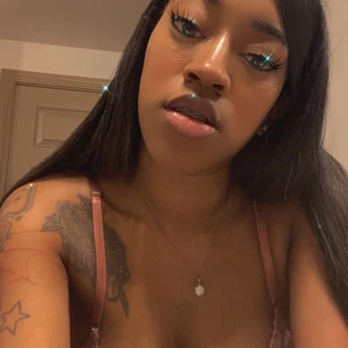 Danielle 🦋